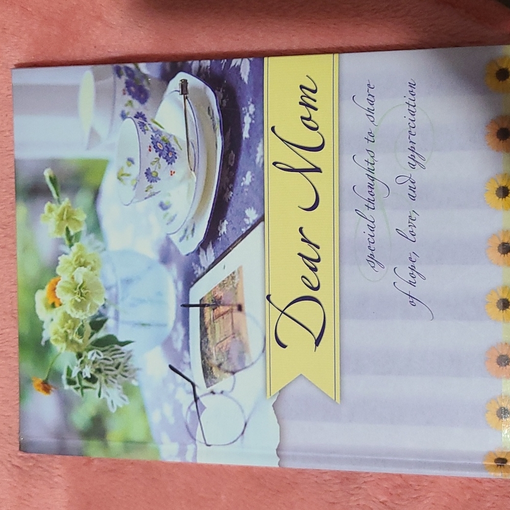 Bundle Of 2 Books For A Mom - Picture 8 of 13